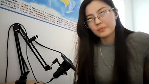 Snapshot of melodeehayden chatting on 24, 4, 2026 Nika online show from 24, 4, 2026