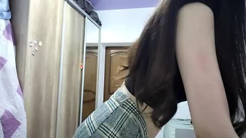 Snapshot of melodeehayden chatting on 30, 4, 2026 Nika online show from 30, 4, 2026
