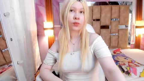 Snapshot of melody_lollii chatting on 12, 11, 2025 melody_lollii online show from 12, 11, 2025