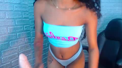 Snapshot of melody_stan chatting on 8, 2, 2025 I AM MELODY online show from 8, 2, 2025