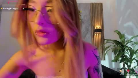 Snapshot of melodylanee chatting on 31, 3, 2026 melodylanee online show from 31, 3, 2026