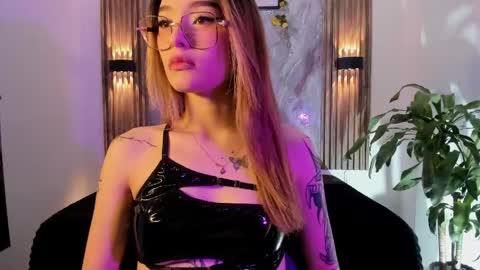 melodylanee online show from 30, 5, 2026
