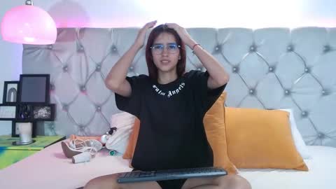 Snapshot of melodymansson chatting on 10, 2, 2025 Luisa Castro online show from 10, 2, 2025