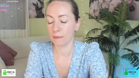 Melody My schedule this week  Wednesday Thursday Sunday online show from 4, 4, 2026