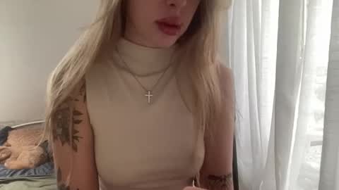 Melodie Sweet online show from 21, 11, 2025