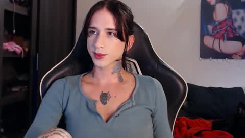 mely online show from 22, 2, 2025