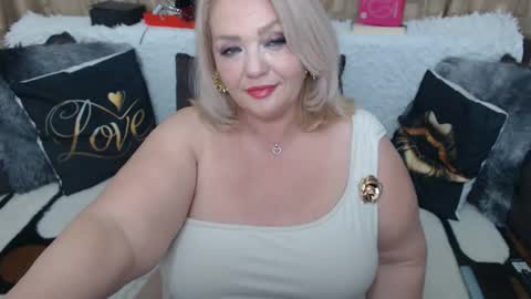 Snapshot of melyssamilfxxx chatting on 1, 5, 2026 melyssamilfxxx online show from 1, 5, 2026