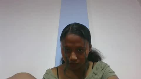 Snapshot of mendrika718601 chatting on 2, 3, 2026 mendrika718601 online show from 2, 3, 2026