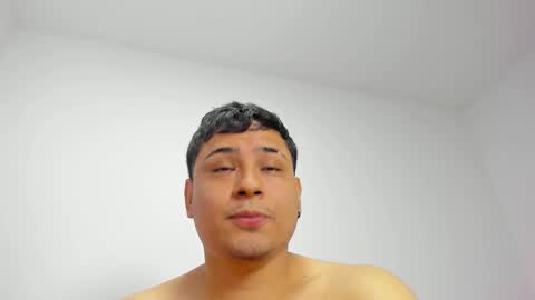 Snapshot of menesesyoryi1 chatting on 9, 3, 2026 Yuta fuck online show from 9, 3, 2026