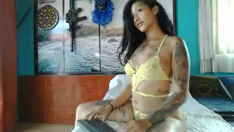 Snapshot of menesis888moon chatting on 26, 10, 2025 menesis888moon online show from 26, 10, 2025