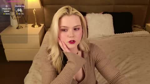 Snapshot of meow_teyya chatting on 28, 5, 2026 Ivy online show from 28, 5, 2026