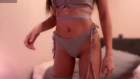 Snapshot of meowalice1 chatting on 11, 1, 2025 meowalice1 online show from 11, 1, 2025