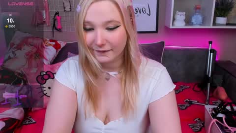 MeowkaKitty online show from 21, 1, 2025