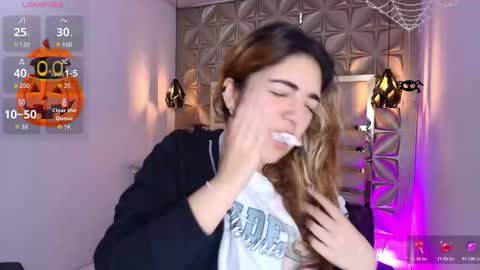 Snapshot of meraki_fraise chatting on 31, 10, 2025 online show from 31, 10, 2025