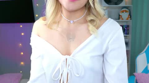 Molly online show from 5, 12, 2025