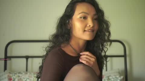 Snapshot of mercedesss_8 chatting on 29, 4, 2026 Next show on 03 Dec online show from 29, 4, 2026