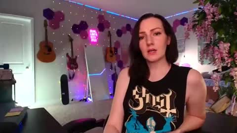 Meredith Bae online show from 19, 3, 2026