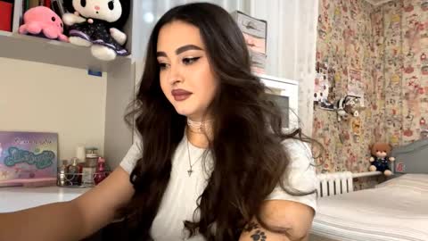 Enni online show from 11, 11, 2025