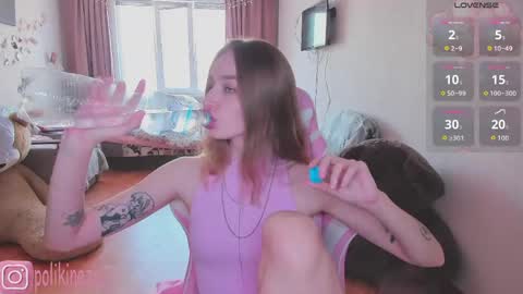 Snapshot of merryl_clark chatting on 22, 5, 2026 Sara online show from 22, 5, 2026