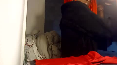 Snapshot of mertonalexis chatting on 4, 1, 2025 Alexismerton online show from 4, 1, 2025