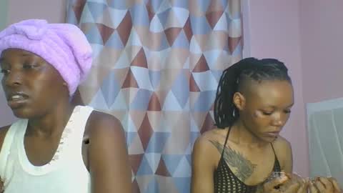 meggy and bree online show from 25, 4, 2026