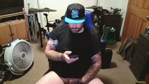 Snapshot of metalhead18787 chatting on 18, 7, 2026 metalhead18787 online show from 18, 7, 2026