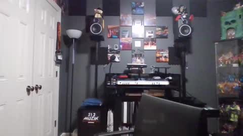 Snapshot of mexirican80 chatting on 12, 4, 2026 The MexiRican online show from 12, 4, 2026