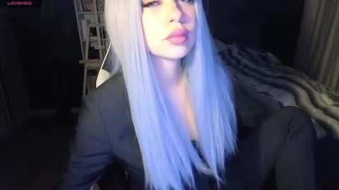 Snapshot of mezzalunaa chatting on 12, 5, 2026 vollmond online show from 12, 5, 2026