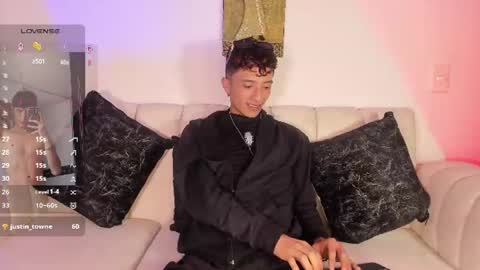 Snapshot of mhatias_ chatting on 26, 6, 2026 MATHIAS online show from 26, 6, 2026
