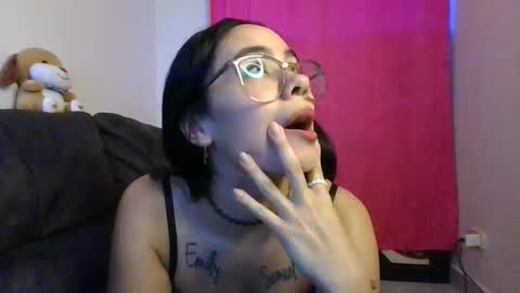 Snapshot of mia0426 chatting on 26, 5, 2026 mia0426 online show from 26, 5, 2026