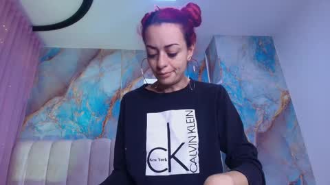 Snapshot of mia_0_ chatting on 15, 2, 2026 Emi online show from 15, 2, 2026