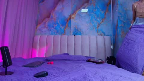 Snapshot of mia_0_ chatting on 19, 2, 2026 Emi online show from 19, 2, 2026