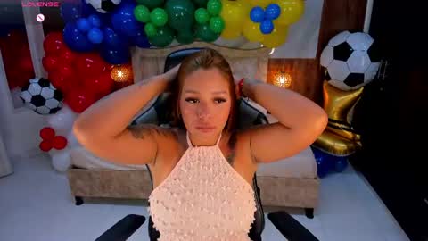Snapshot of mia_18v chatting on 10, 6, 2026 Violett online show from 10, 6, 2026