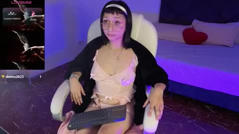 Snapshot of mia_bloom2 chatting on 9, 2, 2026 mia online show from 9, 2, 2026