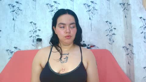 Mia  online show from 8, 2, 2025