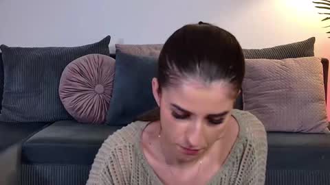 Freya Allen online show from 9, 1, 2026