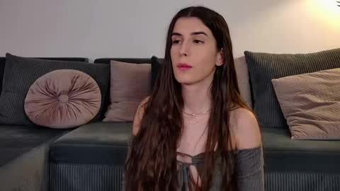 Snapshot of mia_carter99 chatting on 21, 4, 2026 Freya Allen online show from 21, 4, 2026