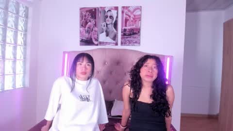 Snapshot of mia_cavallii chatting on 17, 12, 2025 mia_cavallii online show from 17, 12, 2025