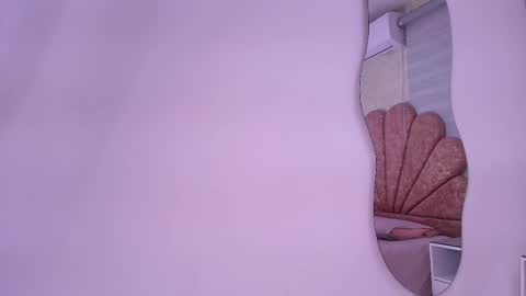 Mia  online show from 10, 4, 2026