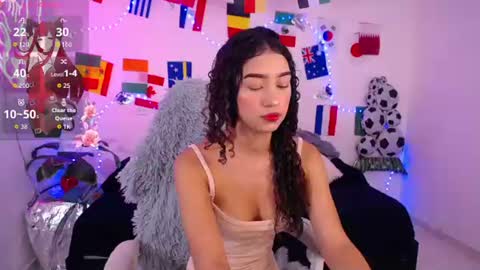 mia_cute_girl online show from 14, 7, 2026