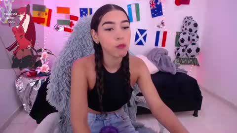 mia_cute_girl online show from 16, 7, 2026