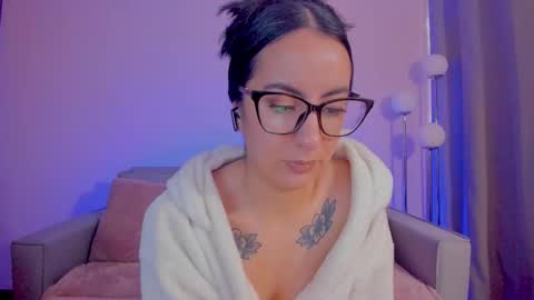 Sarah Luna online show from 16, 3, 2026