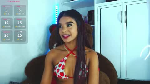 Snapshot of mia_fernand chatting on 29, 11, 2025 mia_fernand online show from 29, 11, 2025