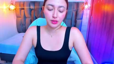 Snapshot of mia_ferrer18 chatting on 25, 6, 2026 mia_ferrer18 online show from 25, 6, 2026