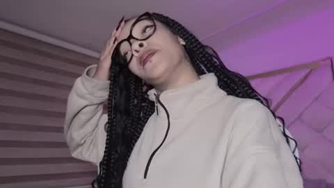 Mia online show from 22, 2, 2026