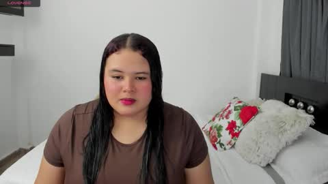 Snapshot of mia_hot2323 chatting on 29, 4, 2026 Mia hot online show from 29, 4, 2026