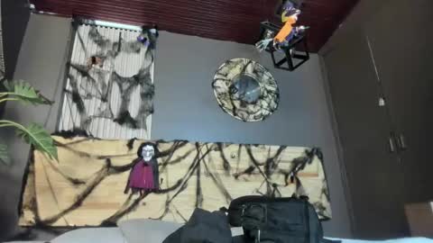 Val  online show from 1, 11, 2025