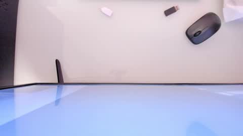    online show from 4, 11, 2025