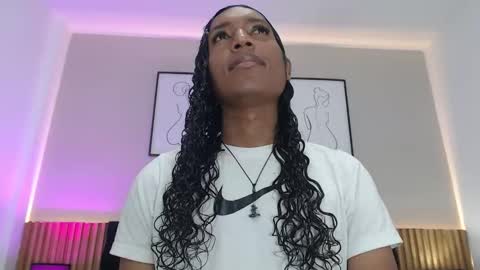 Mia online show from 5, 2, 2026