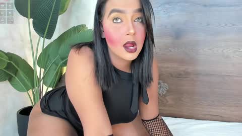 mia_lacy online show from 1, 2, 2025